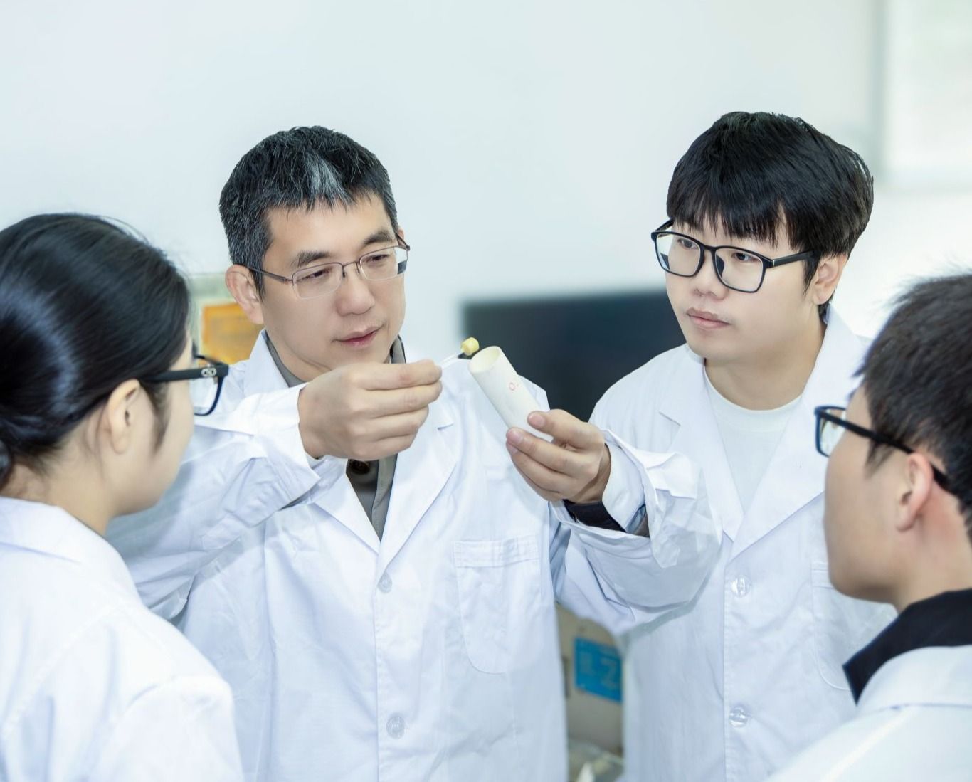 李远兵：把炉火烧到极旺